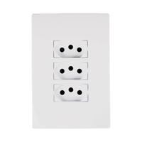 Tomada Ilumi I9 Monobloco Tripla 2P+T 20A 250V com Placa