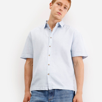 Camisa masculina com linho manga curta azul