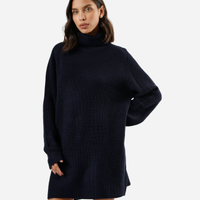 Vestido curto feminino de tricot gola alta manga longa azul