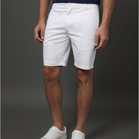 Bermuda Masculina Essential Carnaby Calvin Klein - Branco 2 Bermuda Masculina Essential Carnaby Calvin Klein Branco 2 48