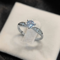 Anel de prata modelo Rainha com Zircônia