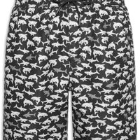 Short Masculino Beachwear Estampa Tubarão - Preto