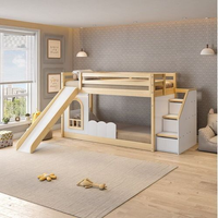 Beliche Montessoriana com Escada Lateral, Led e escorregador New Garden Casatema Natural/Branco