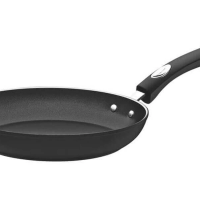 Frigideira Tramontina Mônaco Induction Com Revestimento Interno E Externo Antiaderente Starflon Premium Preto 26cm