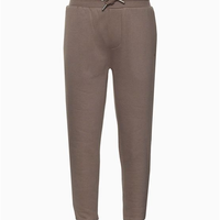 Calça Menino Moletom Bordado Calvin Klein Jeans - Caqui Medio Calça Menino Moletom Bordado Calvin Klein Jeans Caqui Medio 10