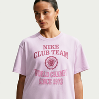 Camiseta Nike Sportswear Classic Boyfriend Champ Feminina