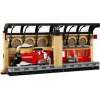 LEGO® Harry Potter - Cantinho do Livro: O Expresso de Hogwarts LEGO® Harry Potter - Aparador de Livros: O Expresso de Hogwarts
