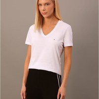 Camiseta Feminina Lisa Decote v Recorte Lateral Calvin Klein - Branco Camiseta Feminina Lisa Decote v Recorte Lateral Calvin Klein Branco Gg