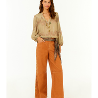 Calça Veludo Cotelê Wide Tachas
