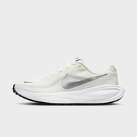 Tênis Nike Revolution 8 Feminino