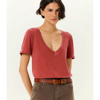 Blusa Decote v Manga Curta