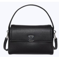 Bolsa Calvin Klein Feminina Shoulder Emblema Aop Metálico - Preto Bolsa Calvin Klein Feminina Shoulder Emblema Aop Metálico Preto u