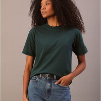 Camiseta Calvin Klein Jeans Feminino Manga Curta Bordada - Verde Médio Camiseta Calvin Klein Jeans Feminino Manga Curta Bordada Verde Médio p