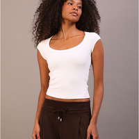 Blusa Calvin Klein Jeans Feminino Manga Curta Ribana Pesada - Off White Blusa Calvin Klein Jeans Feminino Manga Curta Ribana Pesada Off White p
