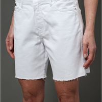Bermuda Feminina Color Infinite White Calvin Klein Jeans - Branco Bermuda Feminina Color Infinite White Calvin Klein Jeans Branco 36