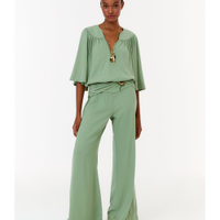 Calça Flare Fivela